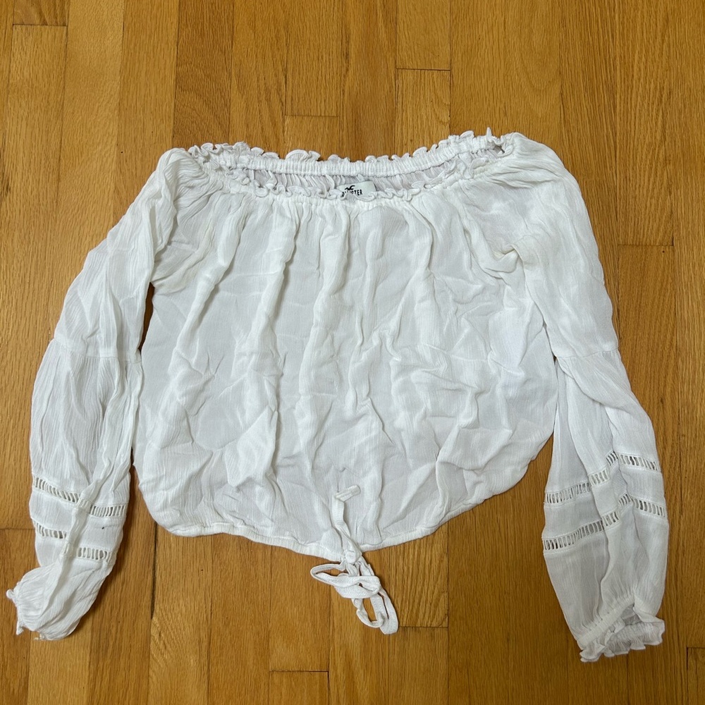 Hollister White Puff Sleeve Ruffled Blouse